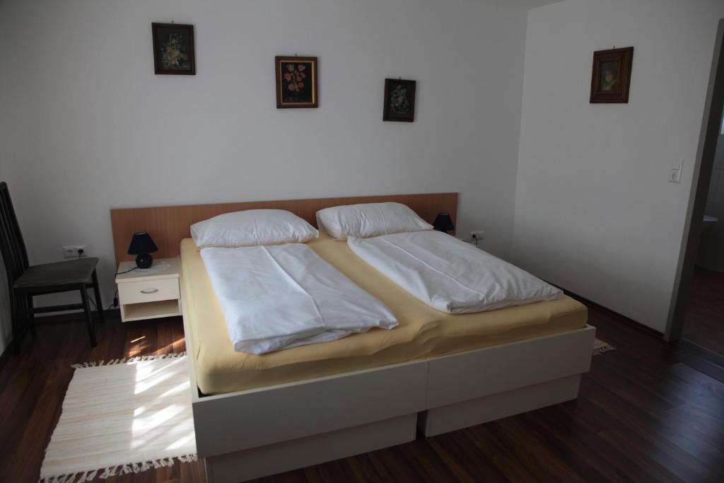 Pension Casa Topolino Wiener Neustadt Cameră foto